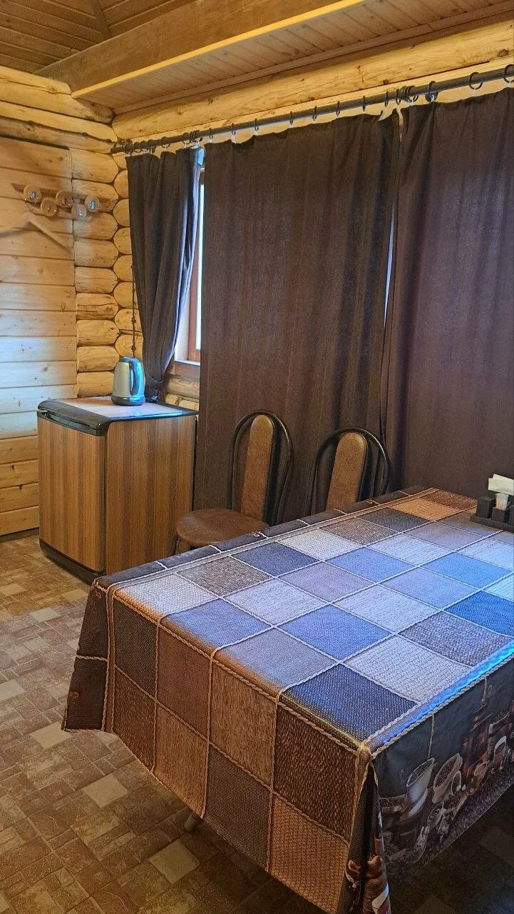 Дом двухместный из сруба и крымского песчаника — фото 3