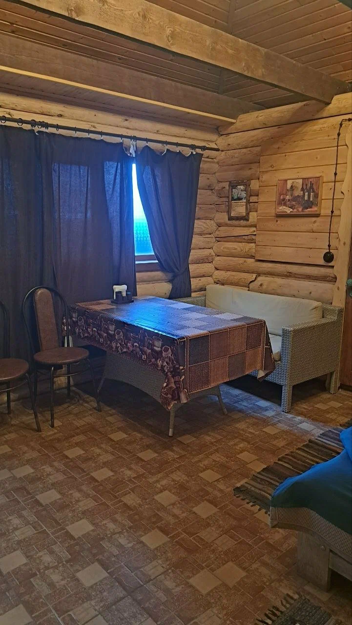 Дом двухместный из сруба и крымского песчаника — фото 7