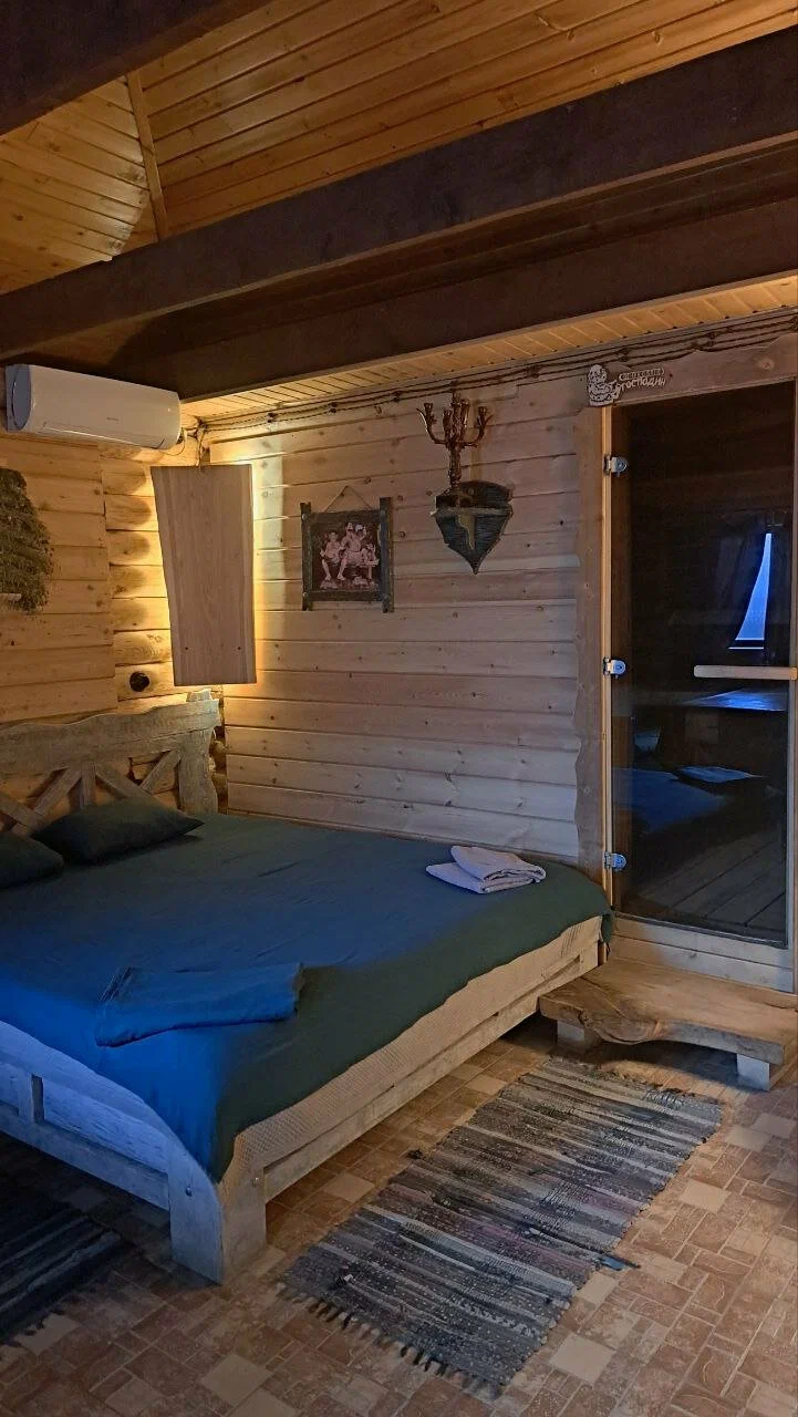 Дом двухместный из сруба и крымского песчаника — фото 9